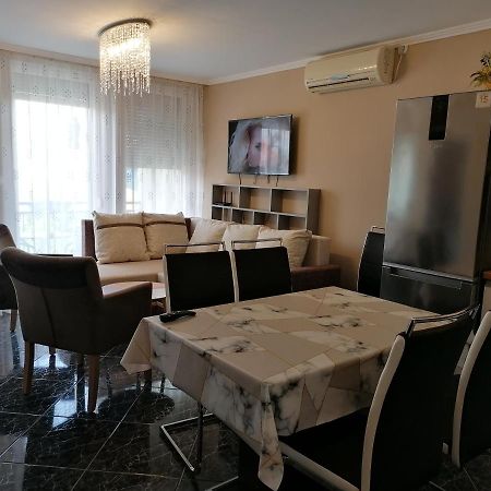 Bettina47 Apartman Hajduszoboszlo Exterior foto