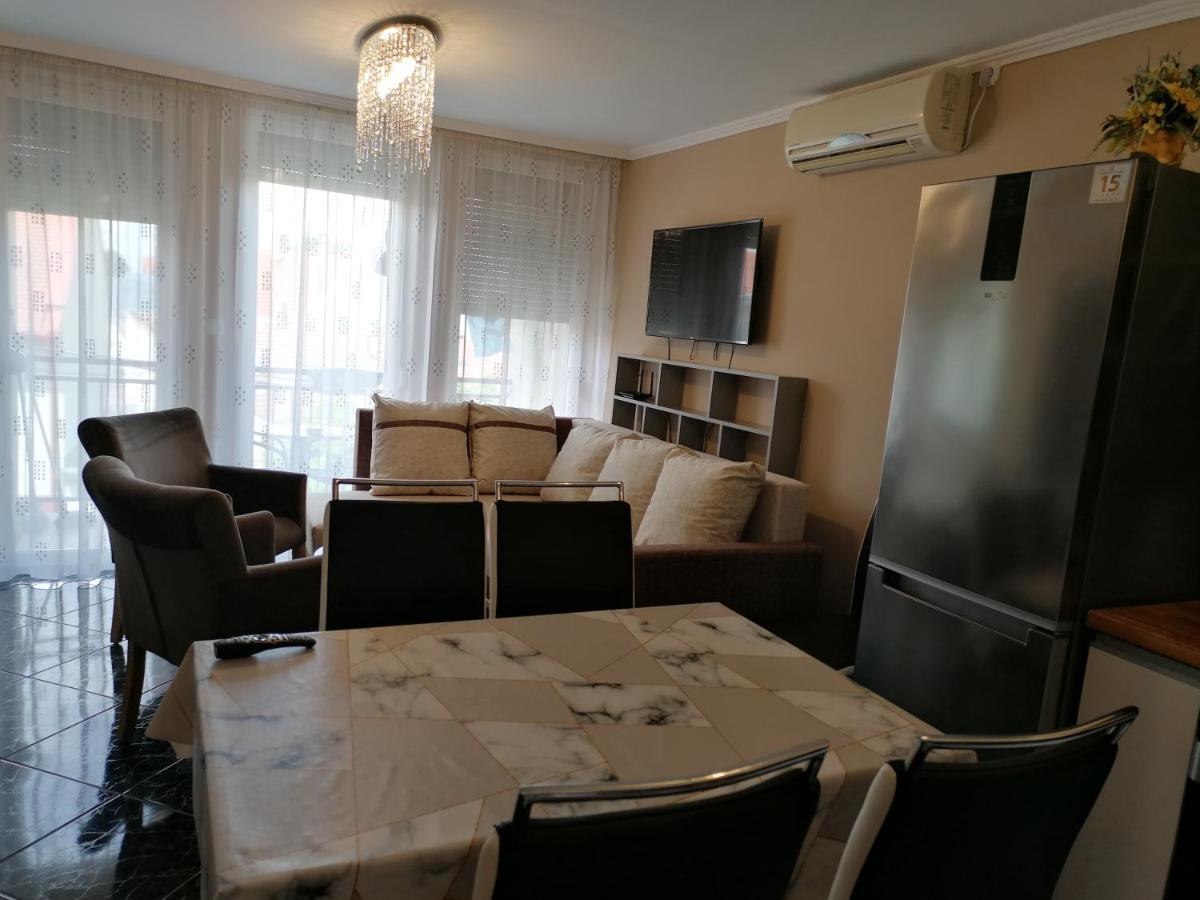 Bettina47 Apartman Hajduszoboszlo Exterior foto