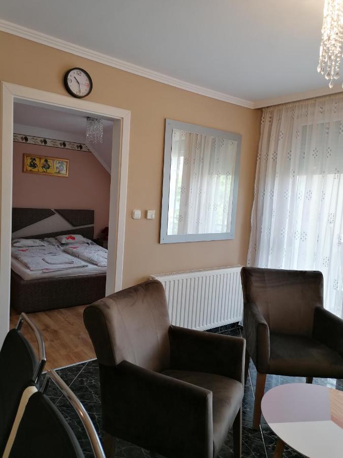 Bettina47 Apartman Hajduszoboszlo Exterior foto