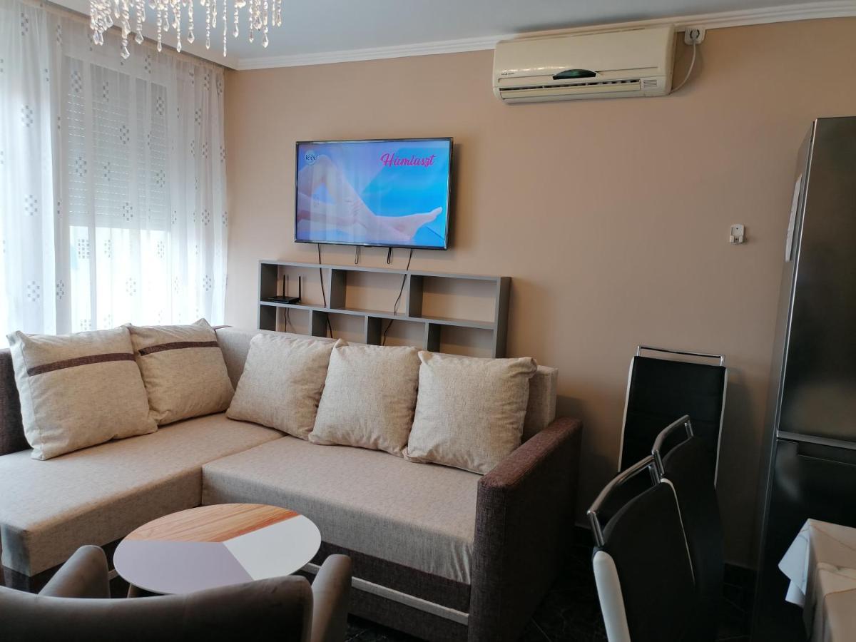 Bettina47 Apartman Hajduszoboszlo Exterior foto