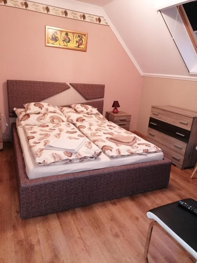 Bettina47 Apartman Hajduszoboszlo Exterior foto